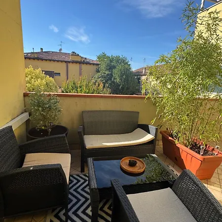 La Casa Del Pilota Con Box Auto Privato Апартаменты *